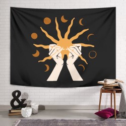 Sun Moon Hand Duvar Örtüsü Sun Moon Hand Duvar Örtüsü