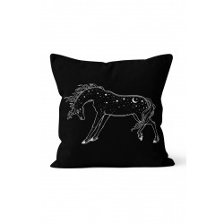 K-139 Black Horse Çift Tarafı Baskılı Kırlent Kılıfı K-139 Black Horse Çift Tarafı Baskılı Kırlent Kılıfı