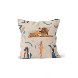 K-687 Antik Kadın ve Aslan Çift Tarafı Baskılı Kırlent Kılıfı K-687 Antik Kadın ve Aslan Çift Tarafı Baskılı Kırlent Kılıfı